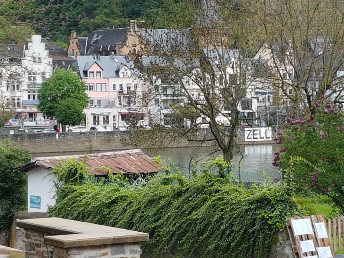 Haus Anna Villa Zell an der Mosel Exterior photo